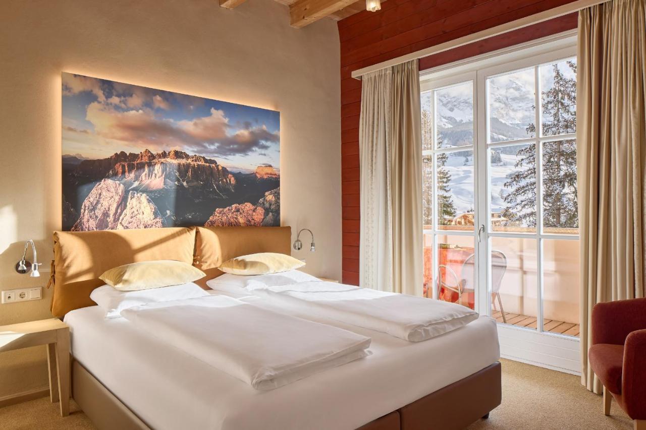 Dolomit Boutique Hotel Ла Вилла Экстерьер фото