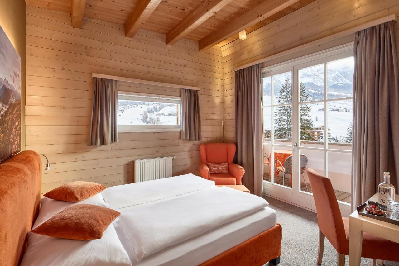 Dolomit Boutique Hotel Ла Вилла Экстерьер фото