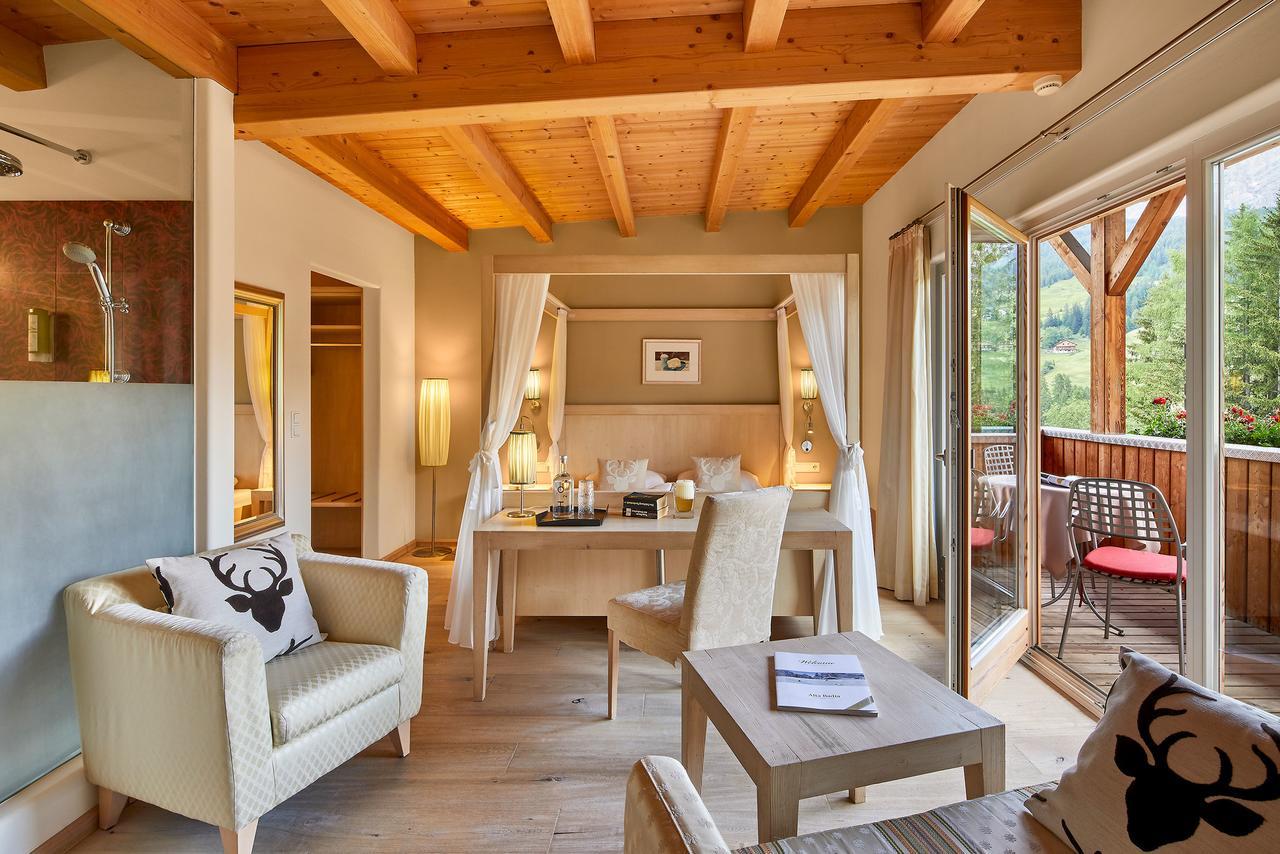 Dolomit Boutique Hotel Ла Вилла Экстерьер фото
