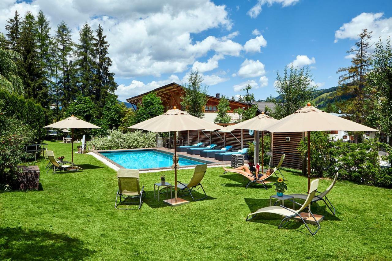 Dolomit Boutique Hotel Ла Вилла Экстерьер фото